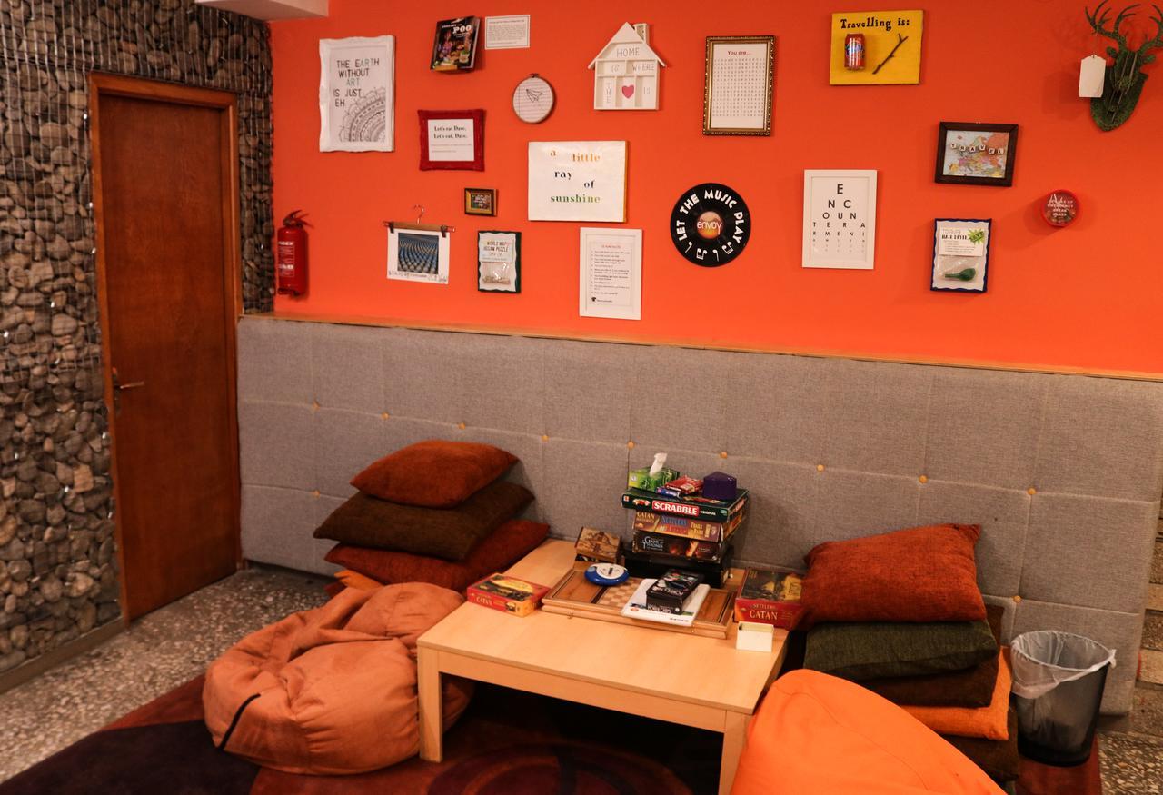 Envoy Hostel & Tours เยเรวาน ภายนอก รูปภาพ
